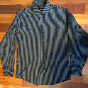 Pinned strip shirt 👔